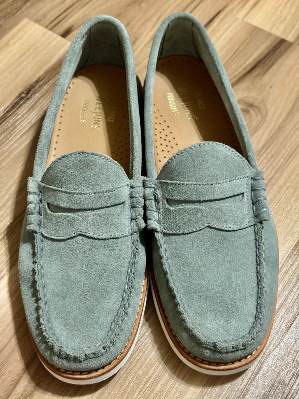 G.H. Bass & Co. Weejuns Penny Loafers Mens Size 9  Blue Grey Color